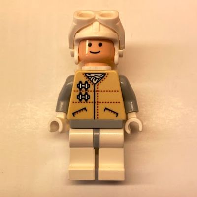Rebel Trooper in Hoth Uniform, White Hat, Tan Jacket (30170 Goggles)