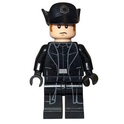 General Hux, Cap