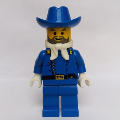 Cavalry Lieutenant - Hat, White Bandana