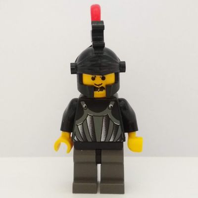 Knight (Fright Knights) - Black Helmet, Red Plume